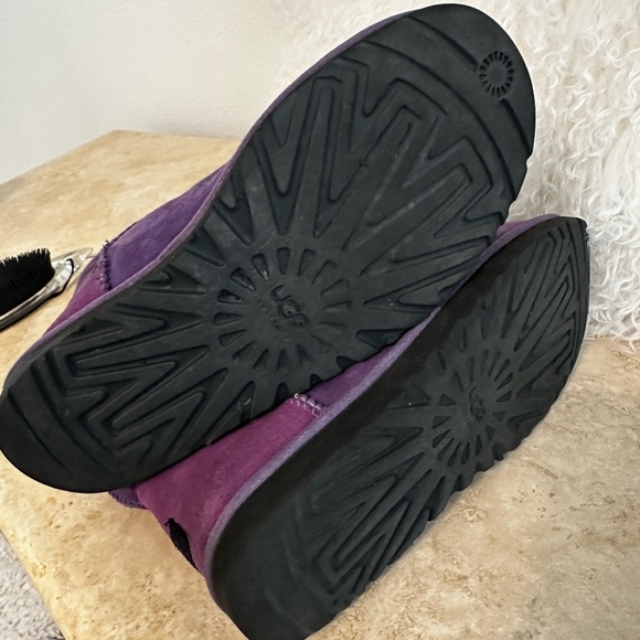 UGG Purple Ankle Boots with Plush Lining - Picture 3 of 6